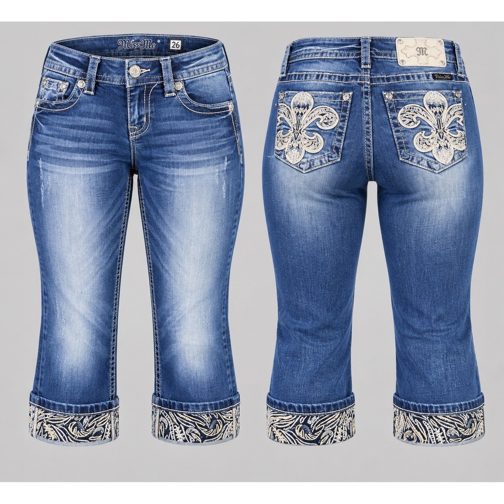 Miss Me cuffed capri Jeans Women 26x22 Rhinestone fluer di lis thick stitch Y2K